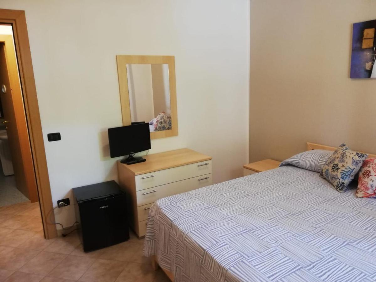 La Porta Del Mare Bed & Breakfast วิลลาเปียนา ภายนอก รูปภาพ